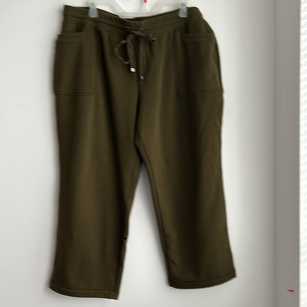 Issac Mizrahi Olive Green women’s cropped sweatpants XL - Picture 4 of 7